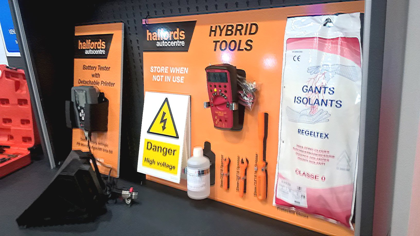 Halfords EV Hybrid Safety Kit